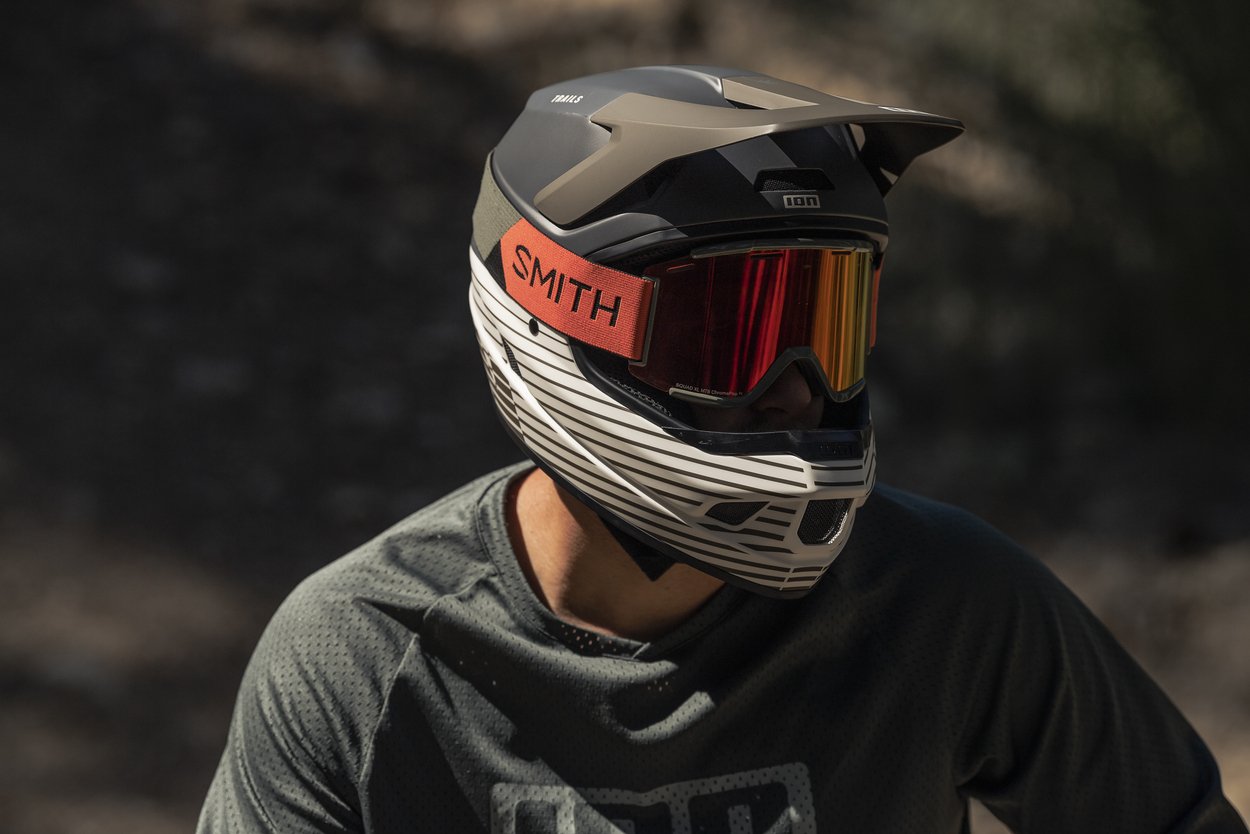 MTB Helmet Fullface Scrub Amp
